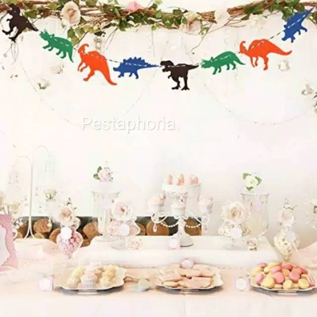 Banner Flannel Dinosaur / Dinosaurus Warna Warni