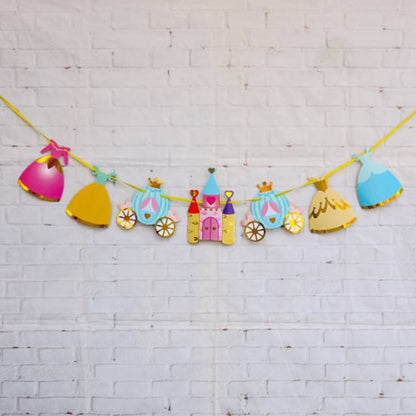 Banner Princess Castle, Carriage & Ball Gown List Gold