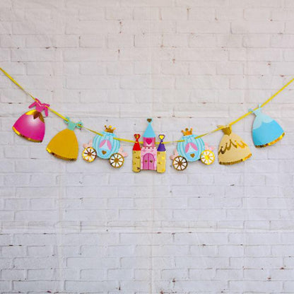Banner Princess Castle, Carriage & Ball Gown List Gold