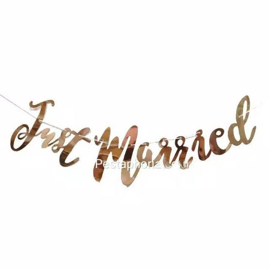 Banner Just Married Latin Laser Cut Sambung Warna Rose Gold