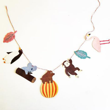 Bunting Banner Motif Hewan  In The Zoo Garland