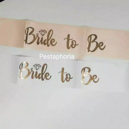 (Tidak Bisa Custom) Selempang / Sash Aksesoris Bridal Shower / Bride To Be Print Gold Metalik