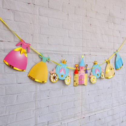 Banner Princess Castle, Carriage & Ball Gown List Gold