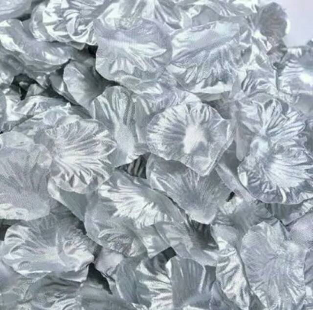 Rose Petal / Kelopak Bunga Mawar Sintestis / Tiruan warna Gold/Silver isi +/- 100 helai