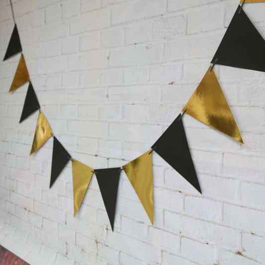 Bunting Flag / Banner Segitiga Metalik Black Gold